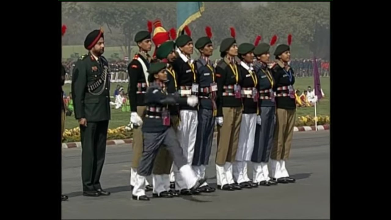 SSVM best boarding school in Tamilnadu – Best Cadet award in Republic day